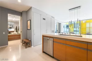 Photo #5: 2682752 Listing