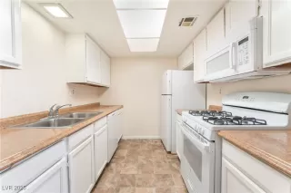 Photo #5: 2682774 Listing 