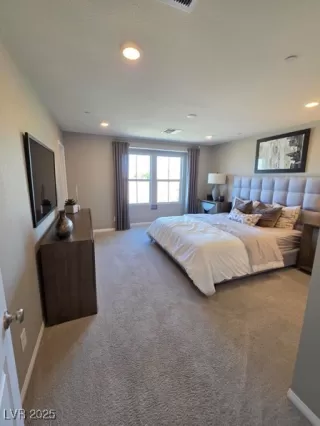 Photo #4: 2682782 Listing