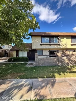 Photo #1: 2682824 Listing 