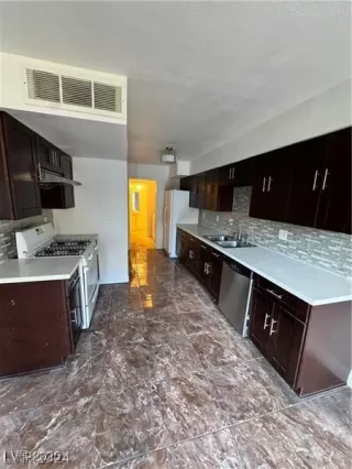 Photo #5: 2682824 Listing 