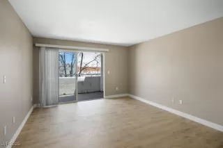 Photo #2: 2682846 Listing 