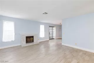 Photo #2: 2682878 Listing 