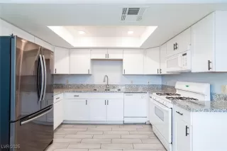 Photo #6: 2682878 Listing 