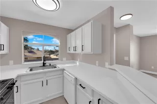 Photo #6: 2682898 Listing