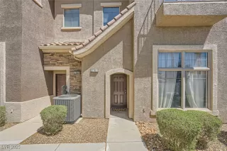 Photo #1: 2682909 Listing