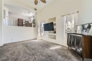 Photo #5: 2682909 Listing