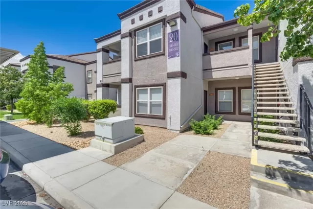 MLS: 2682940 Condo For Sale