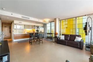 Photo #2: 2682956 Listing 