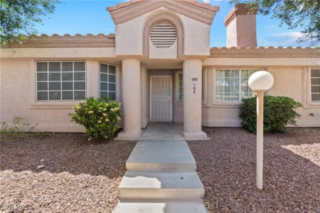 MLS: 2682967 Condo For Sale