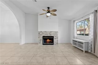 Photo #2: 2682967 Listing