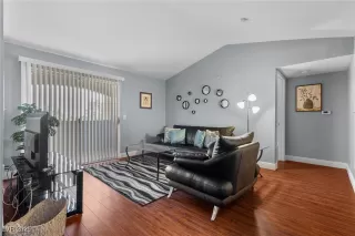 Photo #2: 2682982 Listing