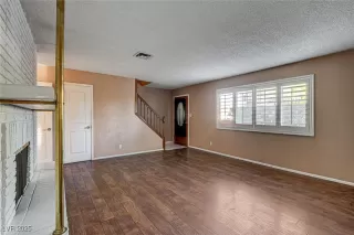 Photo #2: 2682985 Listing