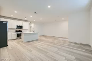 Photo #6: 2683006 Listing 