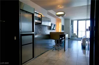 Photo #2: 2683051 Listing 