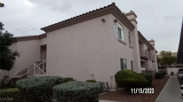 MLS: 2683070 Condo For Sale