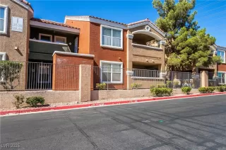 More Details about MLS # 2683071 : 8101 WEST FLAMINGO ROAD 2006