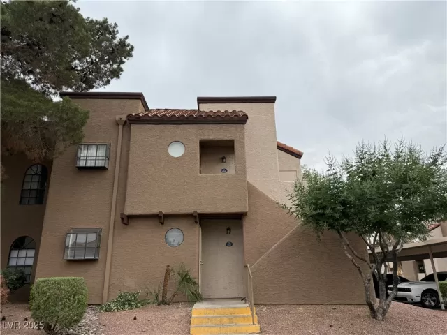 MLS: 2683075 Condo For Sale