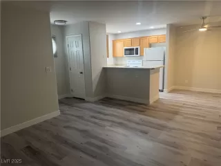 Photo #5: 2683075 Listing 