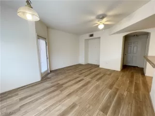 Photo #3: 2683112 Listing 