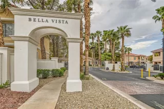 Photo #2: 2683162 Listing