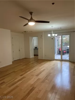 Photo #1: 2683177 Listing 