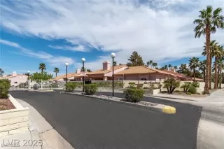 Photo #1: 2683194 Listing