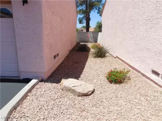 Photo #5: 2683194 Listing