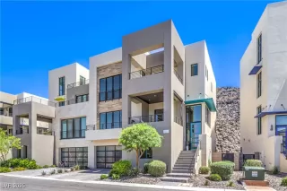 Photo #1: 2683264 Listing 