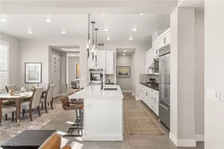 Photo #6: 2683308 Listing