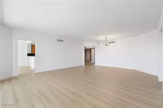 Photo #1: 2683313 Listing 