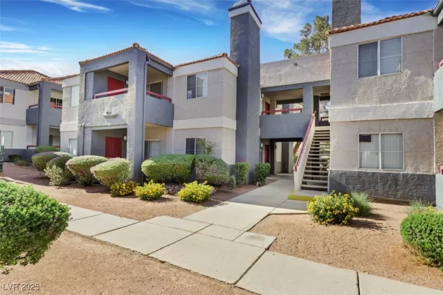 MLS: 2683327 Condo For Sale