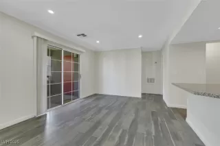 Photo #5: 2683327 Listing 