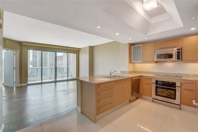 MLS: 2683356 Condo For Sale