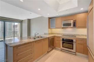 Photo #1: 2683356 Listing 