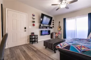 Photo #6: 2683380 Listing