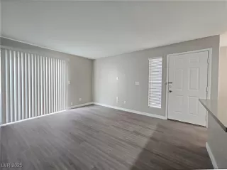 Photo #3: 2683402 Listing 