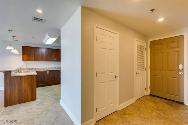 MLS: 2683441 Condo For Sale