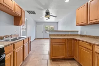 Photo #3: 2683460 Listing 