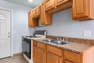 Photo #5: 2683460 Listing 