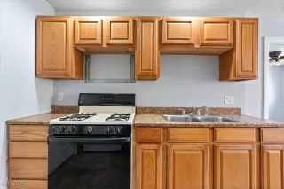 Photo #6: 2683460 Listing 