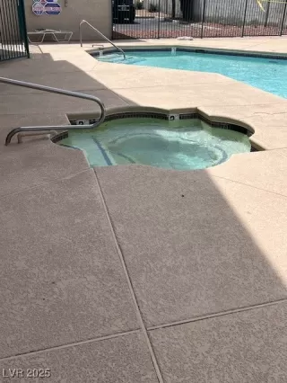 Photo #2: 2683472 Listing 