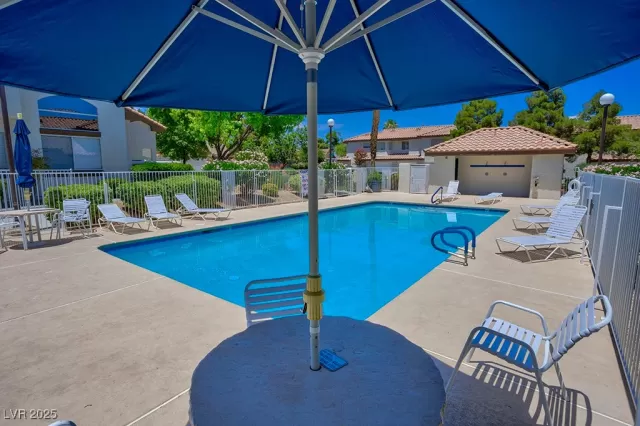 MLS: 2683478 Condo For Sale