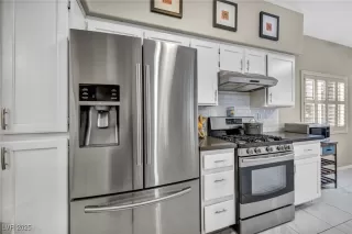 Photo #3: 2683493 Listing