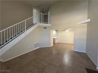 Photo #2: 2683495 Listing 