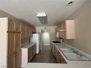 Photo #4: 2683495 Listing 