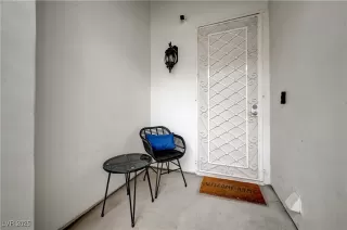 Photo #2: 2683503 Listing