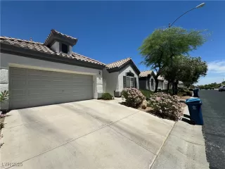 Photo #1: 2683551 Listing 