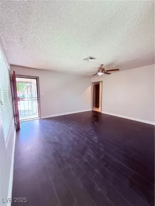 Photo #4: 2683577 Listing