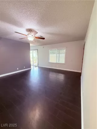 Photo #5: 2683577 Listing